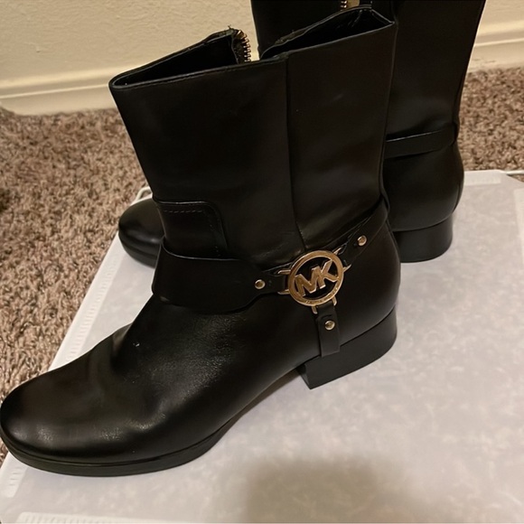 Michael kors boots - Picture 12 of 12